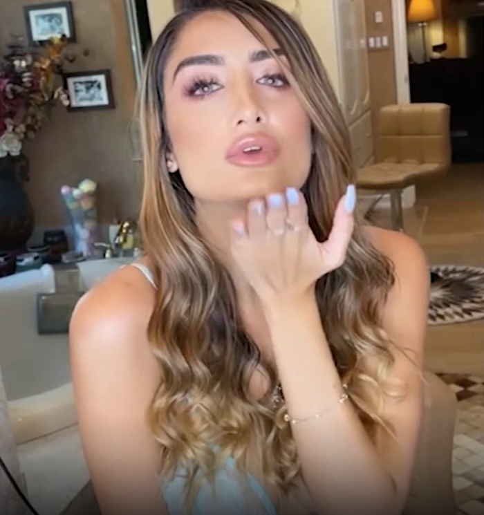 Chân dung đời thường của Adva Lavie. Ảnh: IGNV