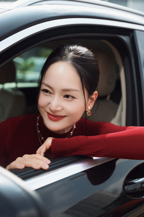 Lan Phương với hình ảnh bình tĩnh, tích cực sau biến cố