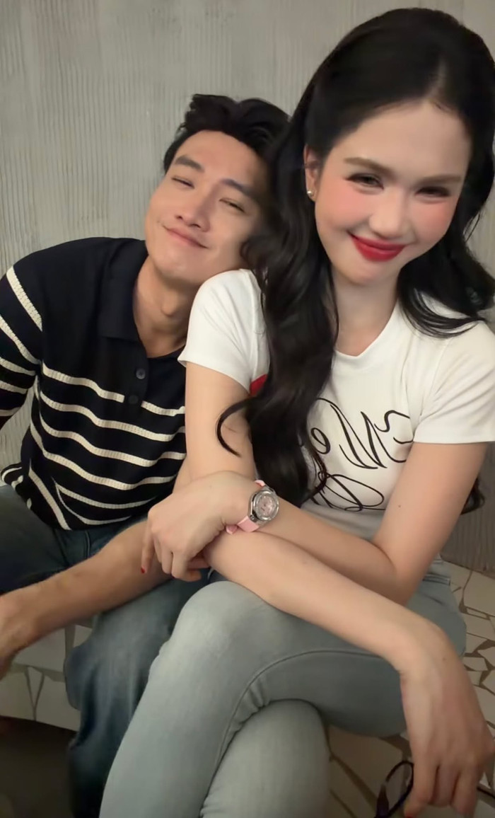 Ngọc Trinh và Quốc Trường gần đây thường xuyên tương tác thân mật bên nhau.