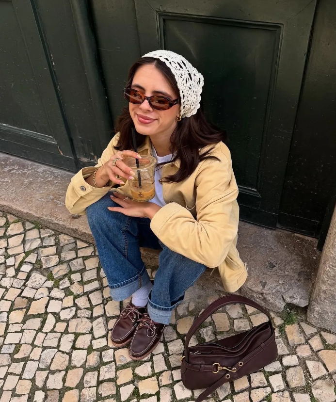 Ao khoác suede. Ảnh: @tia_dewitt