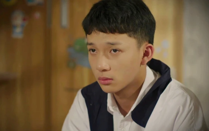 Minh, cậu em út bốc đồng, gây nhiều tranh cãi từ những tập đầu