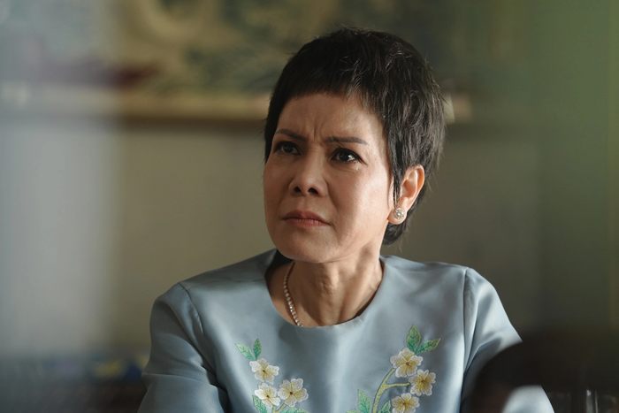 Việt Hương từng gây dấu ấn trăm tỷ với dự án điện ảnh Chị Dâu của Khương Ngọc.