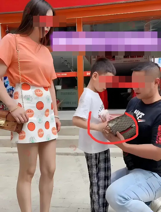 Gặp lại vợ cũ sau nhiều năm, người đàn ông cho con trai hơn 100 triệu đồng và 'cái kết' không ngờ Ảnh 3