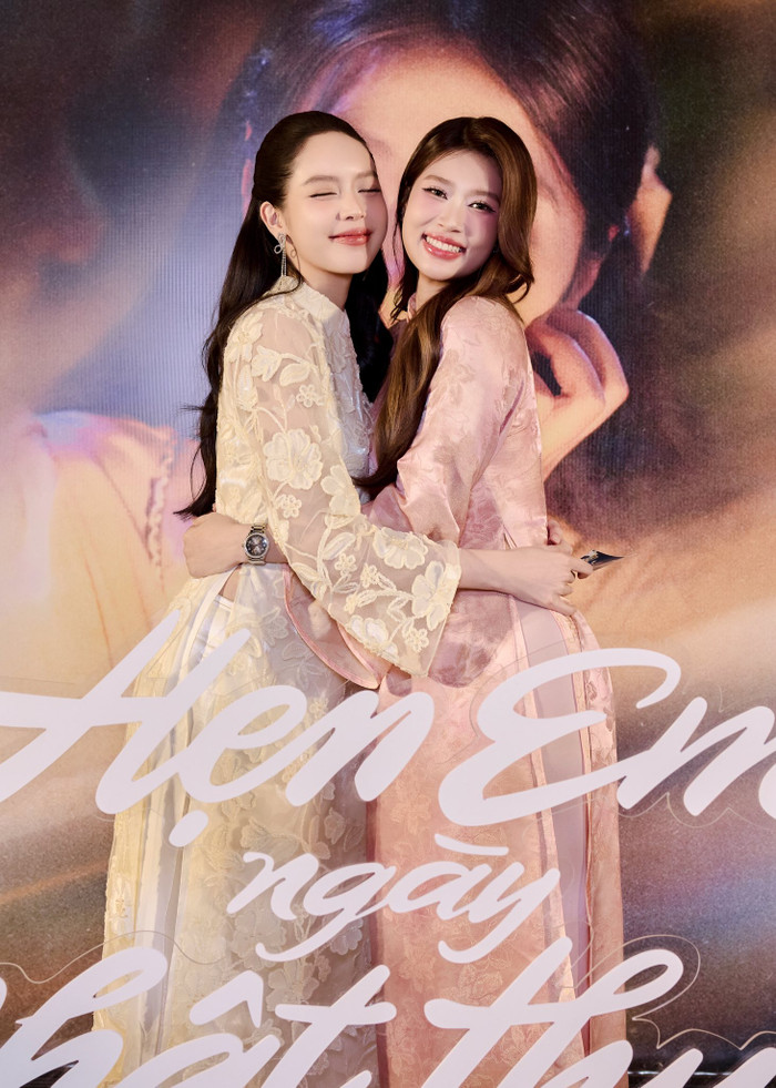 Hoa hậu Thanh Thủy đến ủng hộ Đoàn Thiên Ân khi nàng hậu đảm nhận vai chính trong một dự án điện ảnh mới.&nbsp;