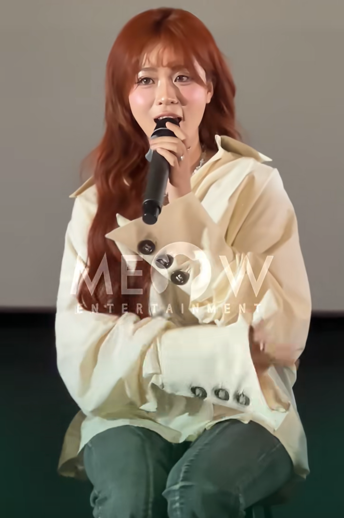 MisThy đã có những chia sẻ tại buổi công chiếu phim Song Hỷ Lâm Nguy (Ảnh: Chụp màn hình Meow Entertainment).