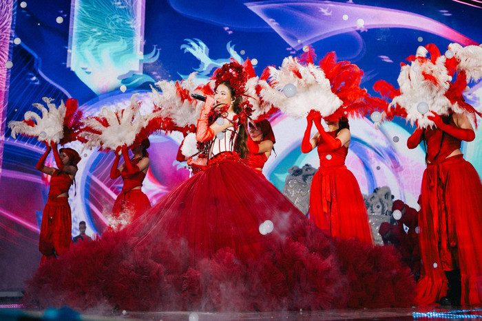 Sân khấu trình diễn của Hoàng Thùy Linh. Nguồn: Hoàng Thùy Linh.