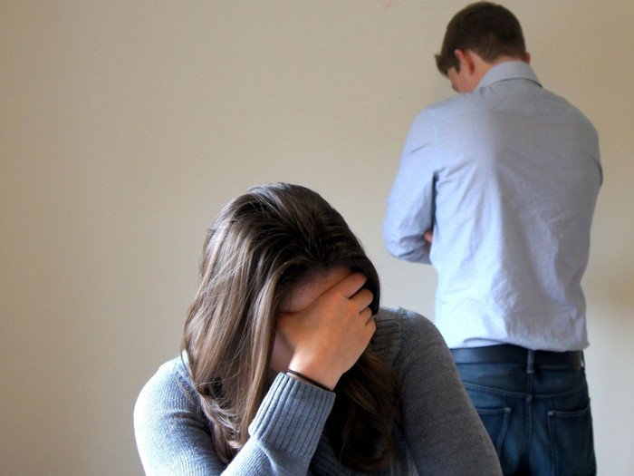 Chồng cũ cầu xin quay lại sau 2 tháng ly hôn, người vợ nói một câu đầy chua chát Ảnh 1