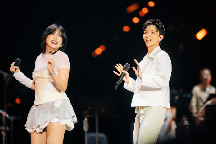 Hình ảnh 'gây sốc' trong concert gần 10.000 khán giả của Hoàng Dũng Ảnh 6