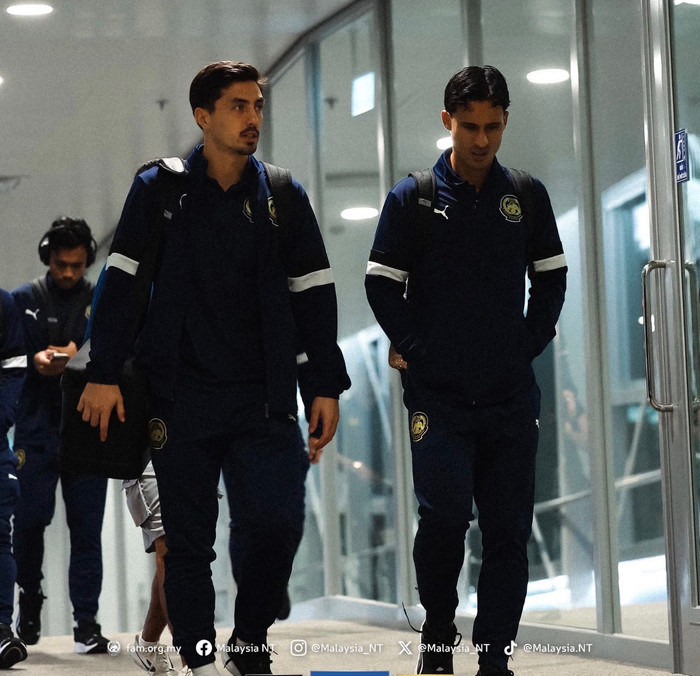 Đội tuyển Malaysia đã chính thức có mặt tại Việt Nam, mang theo lực lượng mạnh nhất để chuẩn bị cho trận tái đấu với tuyển Việt Nam. Ảnh: Malaysia NT