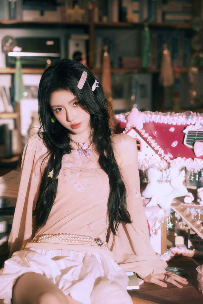 Nhiều khán giả không khỏi lo lắng cho tình trạng hiện tại của Cúc Tịnh Y. Ảnh: Weibo