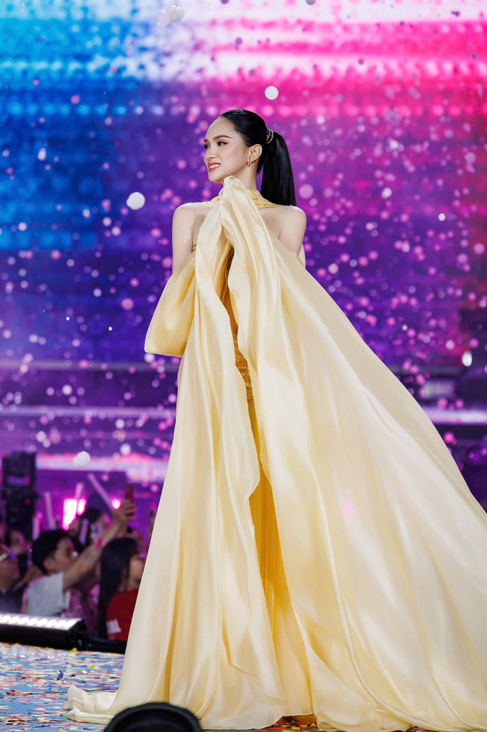 Nhiều khán giả hy vọng Hương Giang sớm hồi phục sức khoẻ. Ảnh: FBNV