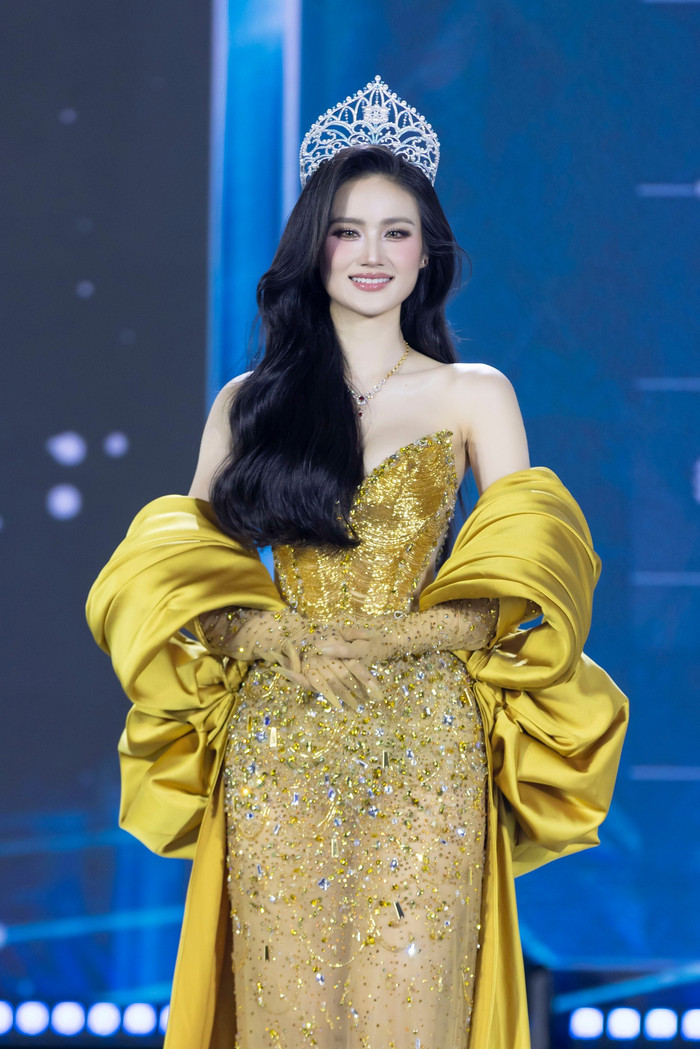 Ý Nhi đã có một nhiệm kỳ đáng nhớ trong thời gian vừa qua. Ảnh: FBNV