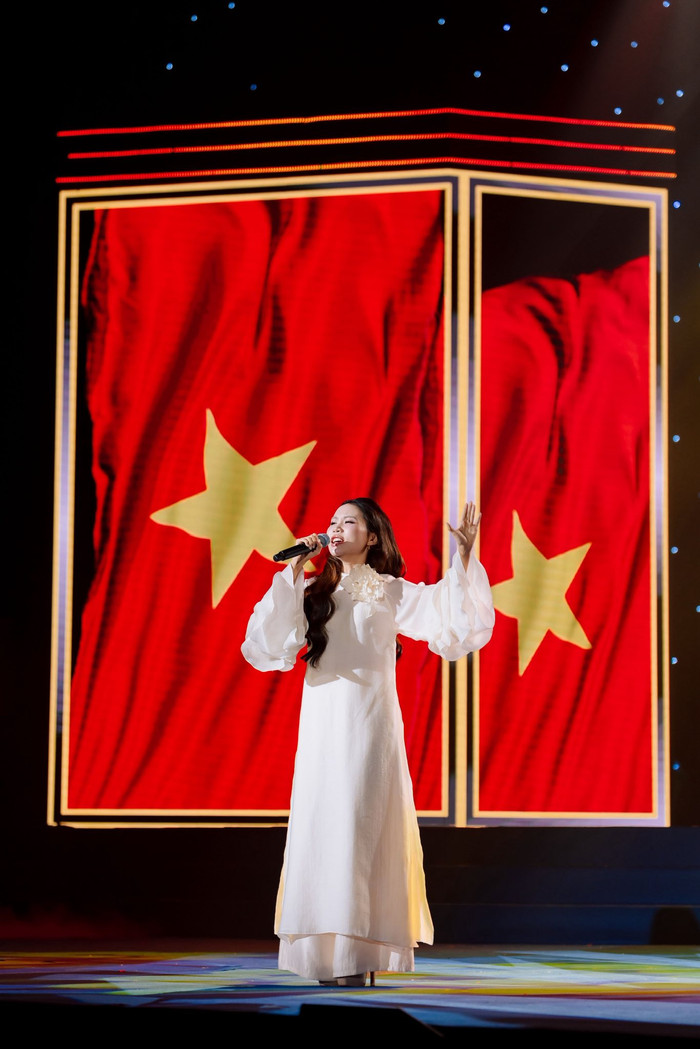 Nỗi oan ức của Phương Mỹ Chi Ảnh 1