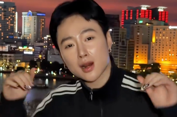 Hình tượng tóc tém, vóc dáng cơ bắp gây tranh cãi mạnh trên mạng xã hội