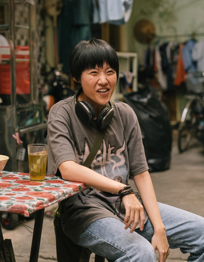 Tạo hình vô cùng cá tính trong phim Mai của Uyển Ân. - Ảnh: NSx