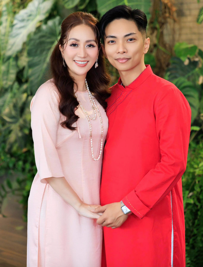 Khánh Thi thể hiện sự yêu mến dành cho Mỹ Tâm và Mai Tài Phến. Ảnh: FBNV