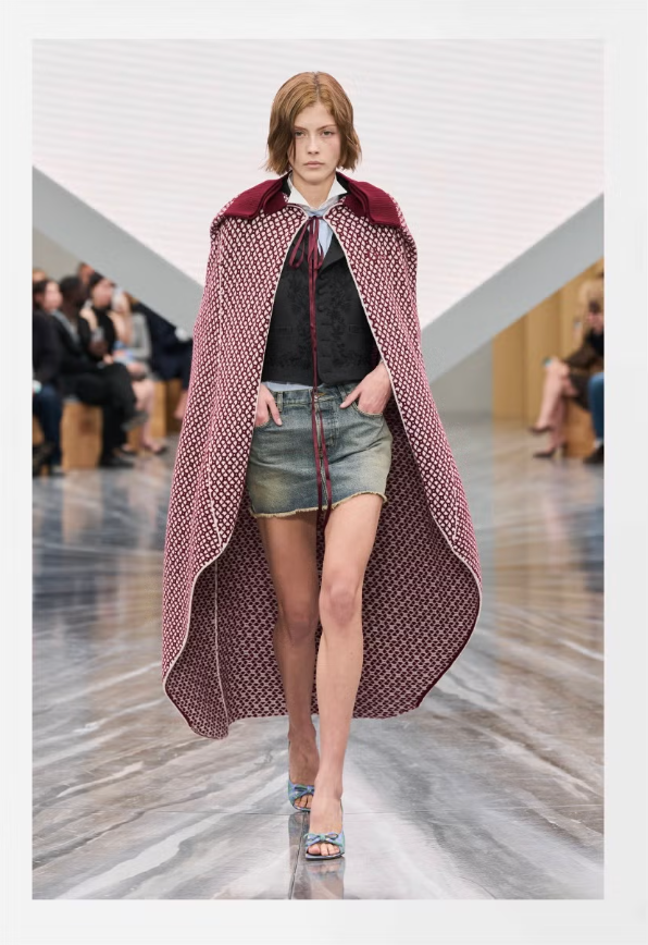 Denim trở lại mạnh mẽ với 6 xu hướng dẫn đầu năm 2026 Ảnh 2