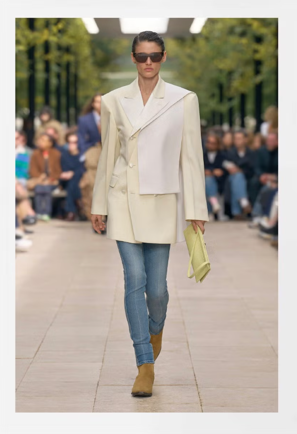 Denim trở lại mạnh mẽ với 6 xu hướng dẫn đầu năm 2026 Ảnh 4