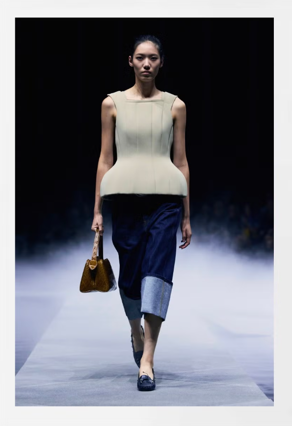 Denim trở lại mạnh mẽ với 6 xu hướng dẫn đầu năm 2026 Ảnh 5