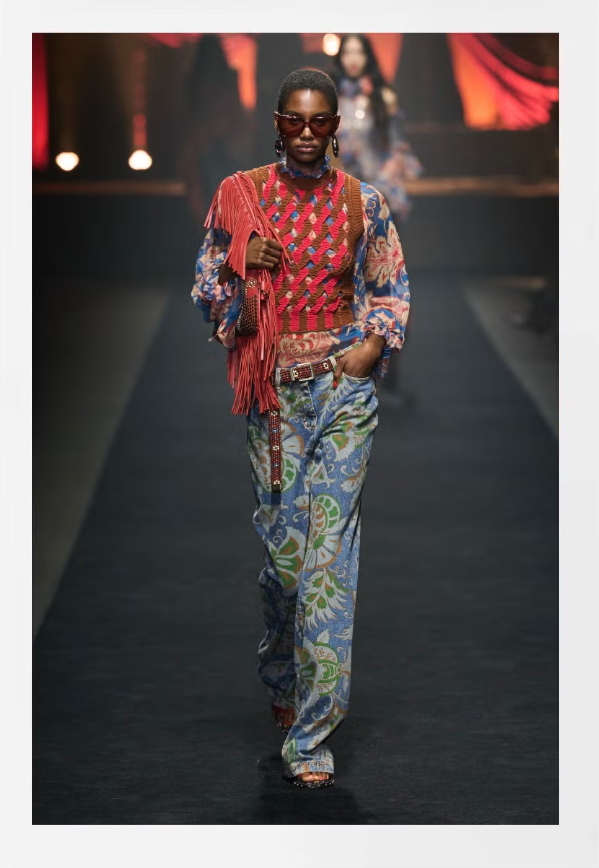 Denim trở lại mạnh mẽ với 6 xu hướng dẫn đầu năm 2026 Ảnh 3