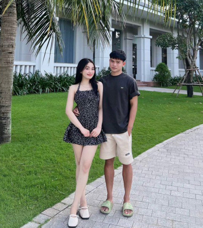 Hiện tại, Hồ Văn Cường gặp chấn thương nên phải nghỉ hết mùa giải.