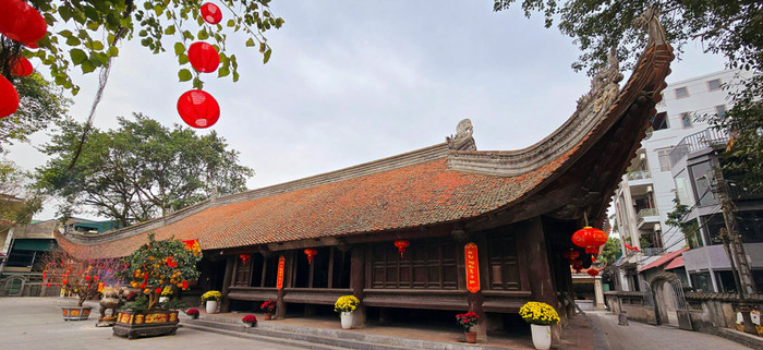 Hình ảnh tại đình làng Đình Bảng.