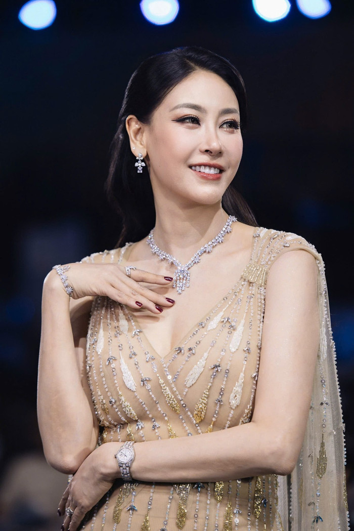 Hà Kiều Anh nhanh chóng lên tiếng bênh vực đàn em. Ảnh: FBVN