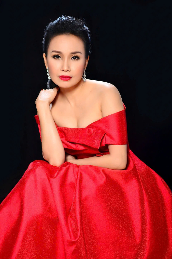 Cẩm Ly được nhiều đàn em quý mến. Ảnh: FBNV