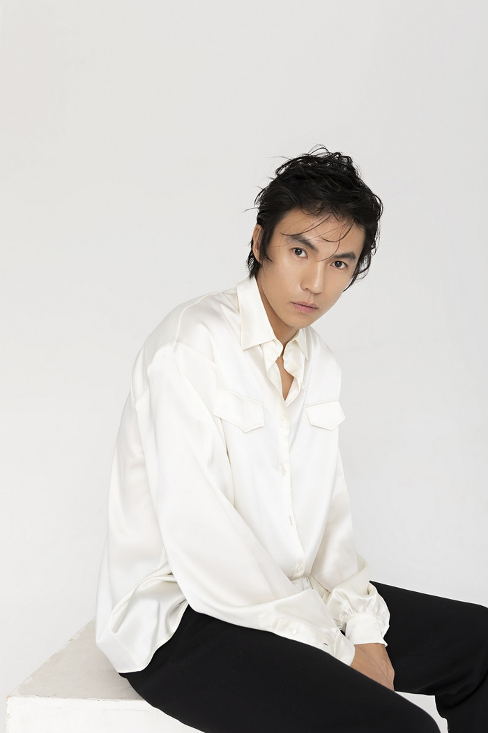 Nam diễn viên Tống Ninh Phong bị tố ngoại tình dù đã có gia đình. Ảnh: Sohu