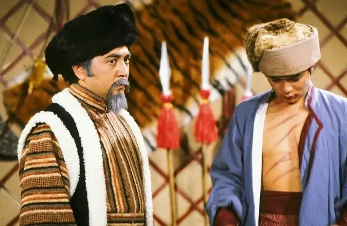 Thành Cát Tư Hãn và Quách Tĩnh trong bộ phim truyền hình Anh Hùng Xạ Điêu phiên bản 1983. - Ảnh: TVB&nbsp;