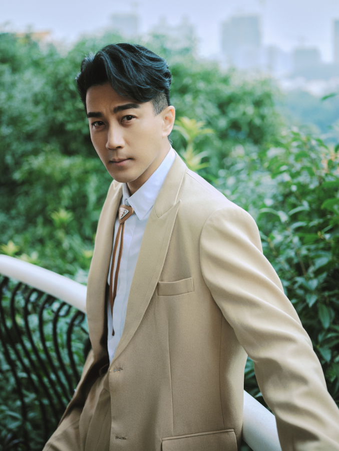 Lưu Khải Uy giờ đây phải đối mặt với thực tế ít cơ hội hơn trong ngành giải trí