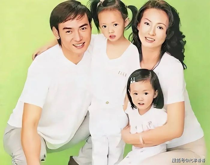 Tiêu Ân Tuấn và người vợ&nbsp;