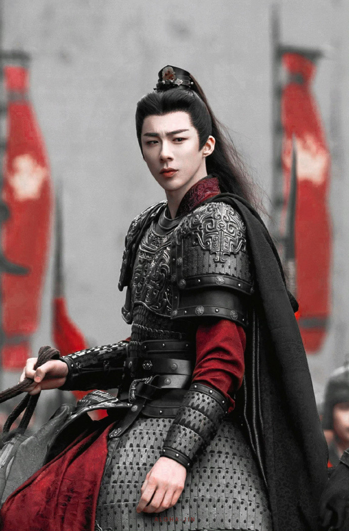 Sau loạt dự án cổ trang thành công, Lưu Vũ Ninh đang khiến khá giả nghi ngờ khi góp mặt trong một bộ phim hiện đại.