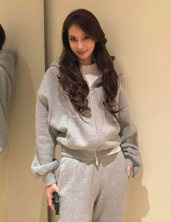 Angelababy được cho là đang ở trong mối quan hệ tình cảm với chàng trai kém tuổi. Ảnh: Xiaohongsu