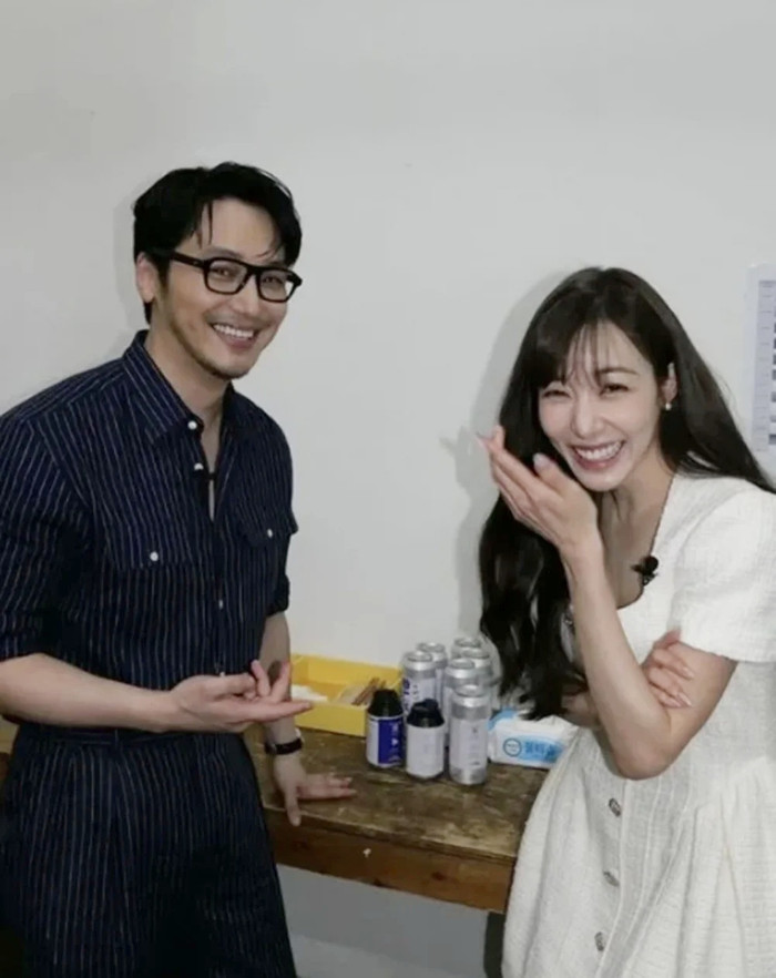 Phản ứng của Taeyeon trước việc Tiffany Young lấy chồng Ảnh 3