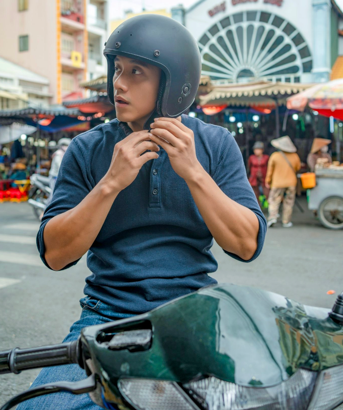 Mai Tài Phến thể hiện sự nghiêm túc, nhiệt huyết cho dự án điện ảnh đầu tay. Ảnh: FBNV