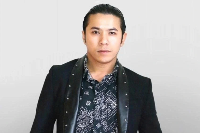 Thông tin ca sĩ, diễn viên Kasim Hoàng Vũ qua đời mới đây đã thu hút sự chú ý của công chúng.