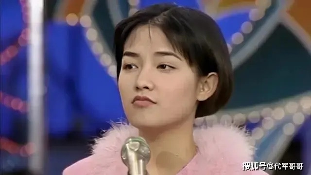 Nổi tiếng từ năm 14 tuổi, nữ ca sĩ bị khán giả 'quay lưng' ở đỉnh cao, cuộc sống hiện tại gây bất ngờ Ảnh 2