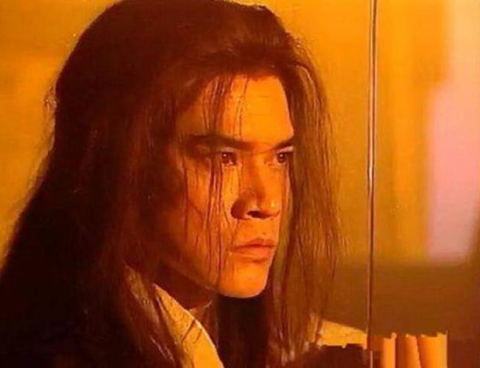 Hoàng Thường biến triết lý Đạo giáo thành Cửu Âm Chân Kinh vô địch. - Ảnh: Sohu