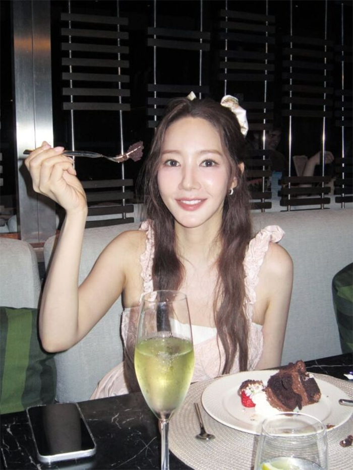 Park Min Young hiện tại sau khi giảm 37kg để hoá thân vào vai diễn.