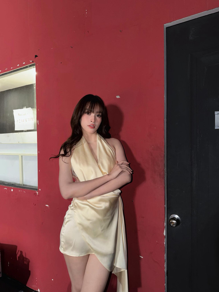 Tiểu Vy vẫn duy trì sức hút sau 8 năm kể từ ngày đăng quang Hoa hậu Việt Nam.