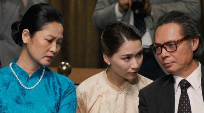 Hòa Minzy còn tham gia diễn xuất trong Mưa Đỏ.