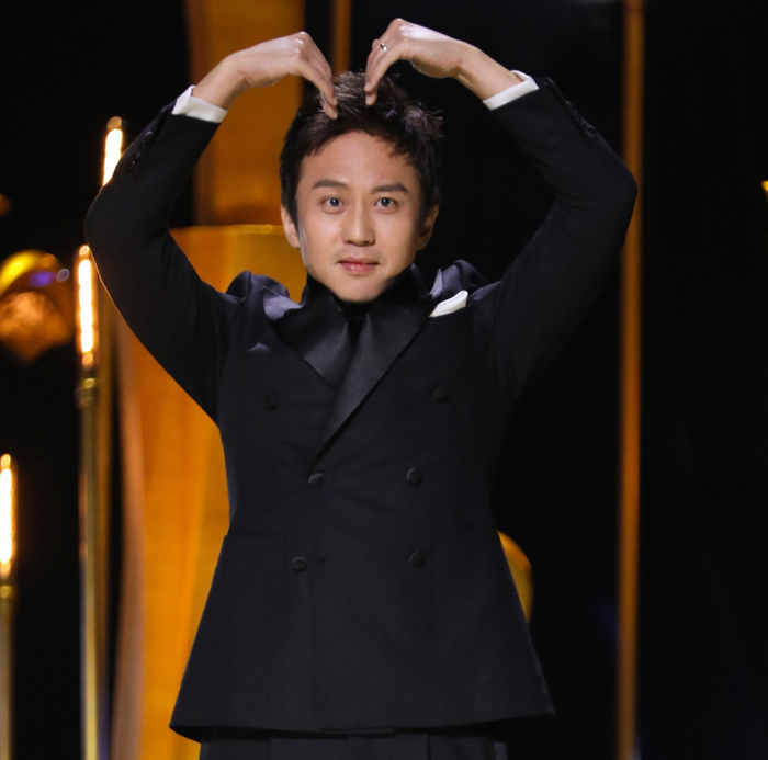 Việc khai thác mạng xã hội được xem là cách Đặng Siêu tìm lại khán giả mới cho sự nghiệp điện ảnh