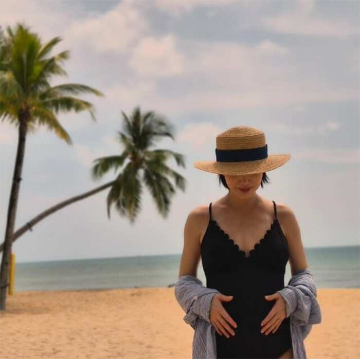 Dù đang mang thai con thứ ba, song Lee Moon Jung vẫn giữ niềm đam mê với diễn xuất.