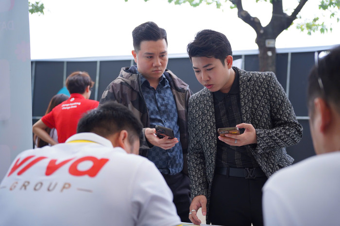 Sự hợp tác giữa Viva Group, Gmobile và Xanh SM tại chương trình “Ngày hội tuyển dụng Bác Tài Xanh: Vững Tay Lái – Chắc Tiền Tài”.