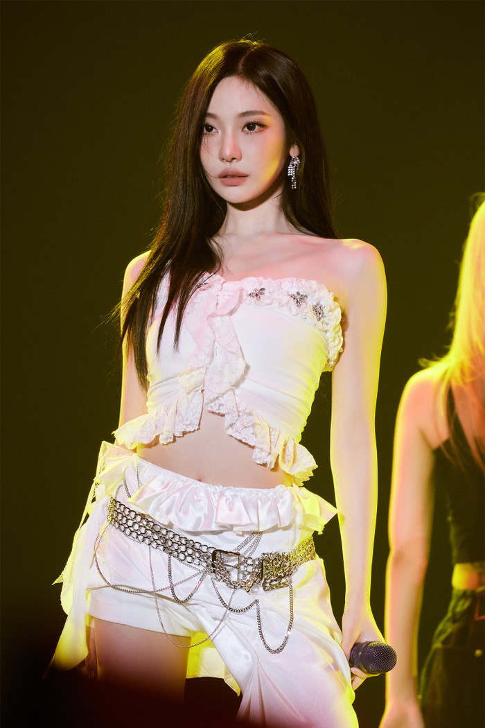 NingNing (aespa) từng gây lo lắng khi để lộ thân hình gầy gò. Ảnh: SM Entertainment