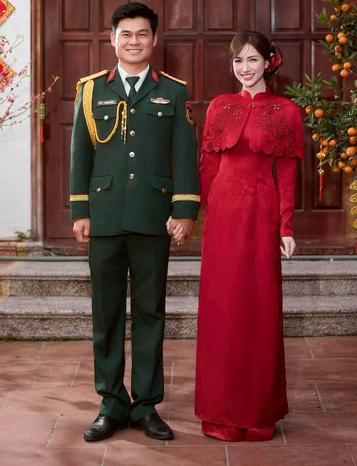 Hòa Minzy thoải mái nhắc chuyện sinh con sau khi công khai 'nửa kia'. Ảnh: FBNV