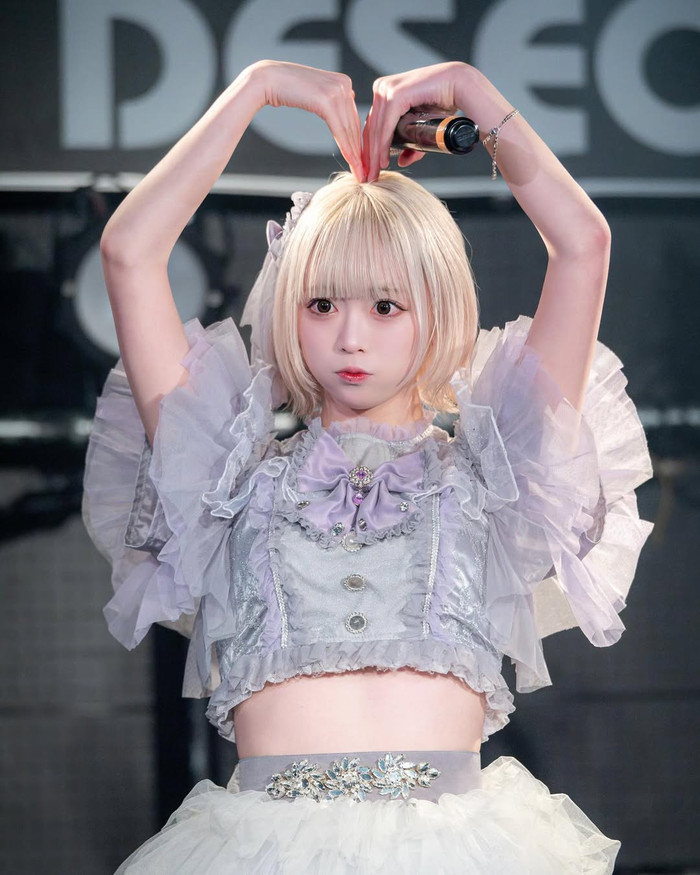 Nữ ca sĩ bị bắt gặp tại khách sạn cùng một người đàn ông, cộng đồng mạng 'dậy sóng' Ảnh 3