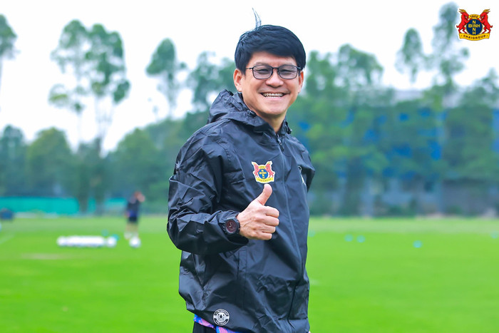 HLV Vũ Tiến Thành đã sang Ninh Bình. Ảnh: CLB Ninh Bình