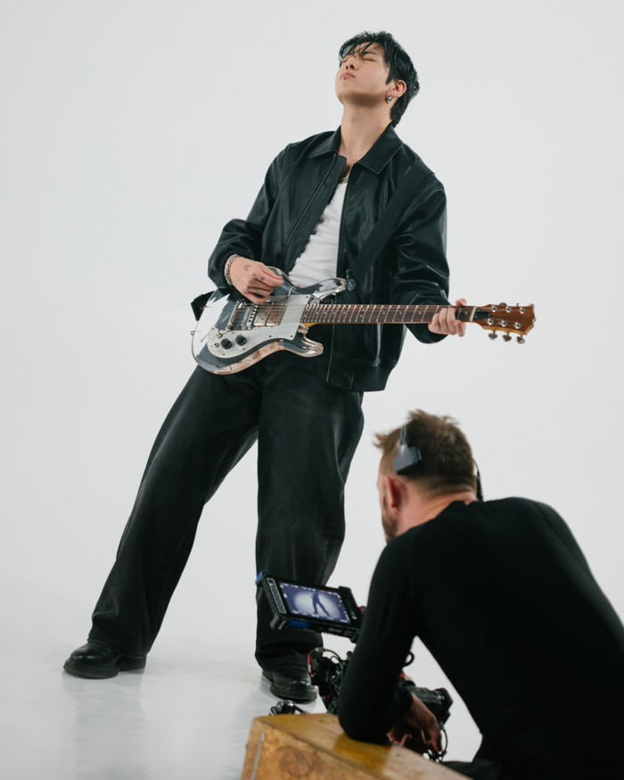 Jungkook phá kỷ lục mà chưa nghệ sĩ solo Kpop nào làm được Ảnh 1